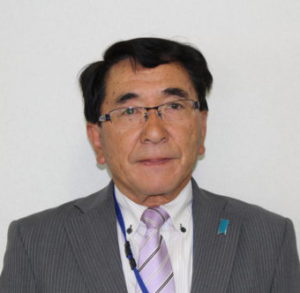 会長　穴沢邦男
