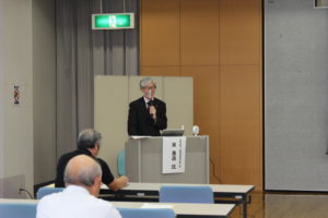 講師の泉惠造先生
